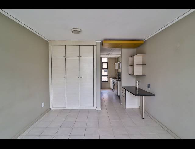 0.5 BEDROOM APARTMENT FOR SALE IN LYNNWOOD